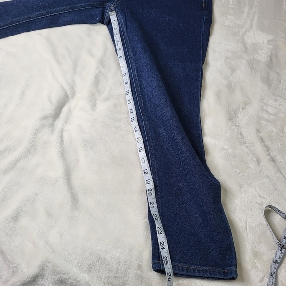 𝅺reitmans The Mom Jean. Super High Rise 30 Petite - Picture 11 of 13